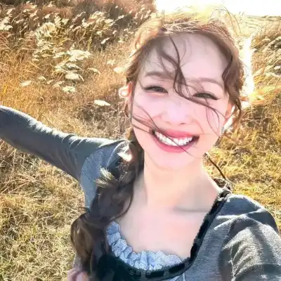 黄莉颖